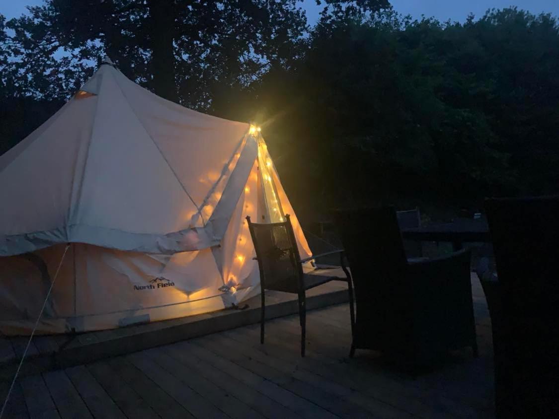 Отель Glamping Mi Casa Tu Casadk Vissenbjerg Экстерьер фото